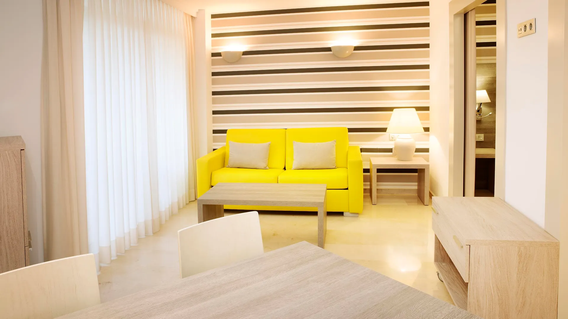 Ms Aguamarina Suites Torremolinos 4*,