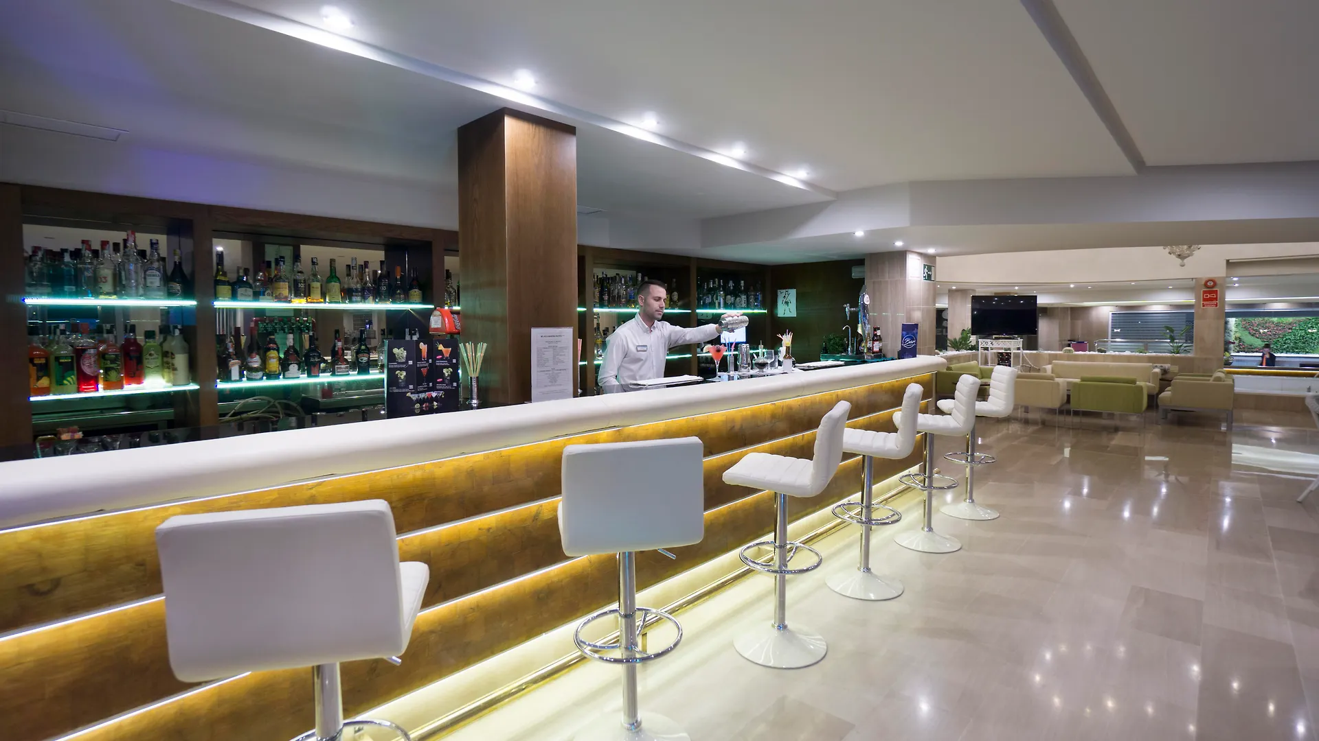 Ms Aguamarina Suites Torremolinos 4*,